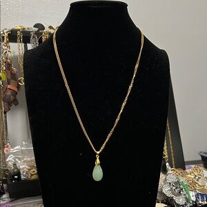 Elegant Gold Necklace with Jade Green Pendant